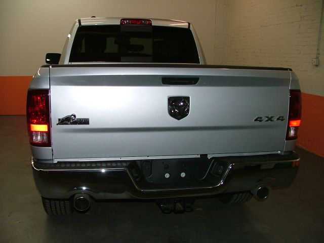 2013 RAM 1500 Collection Rogue