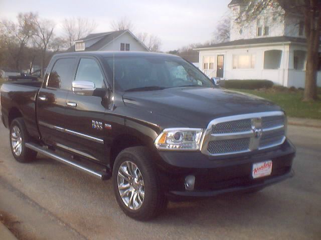 2014 RAM 1500 4dr Sdn 2.4L AT FWD W/snrf