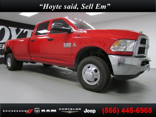 2014 RAM 3500 AWD W/nav, Leather, 3rd Rowsunroof