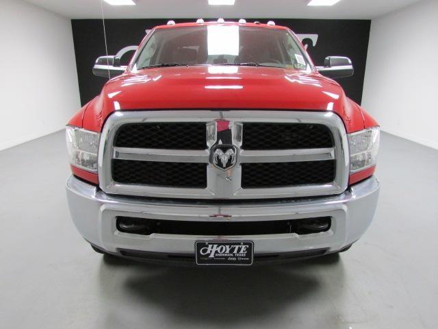 2014 RAM 3500 AWD W/nav, Leather, 3rd Rowsunroof