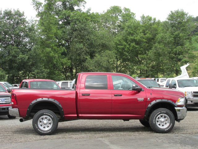 2012 RAM Ram Pickup SLT Short Bed V-8