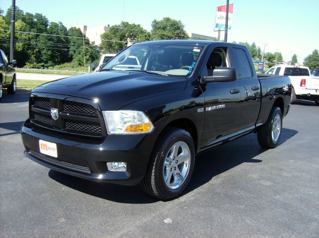 2012 RAM Ram Pickup 4dr LX 4WD Auto