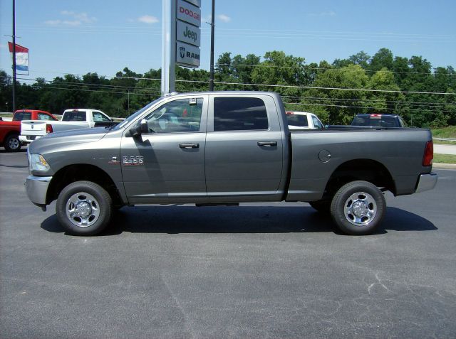 2013 RAM Ram Pickup S 7 Passenger