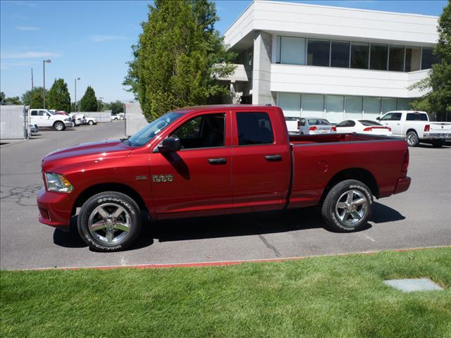 2013 RAM Ram Pickup 2dr 102 WB 4WD Value Manual