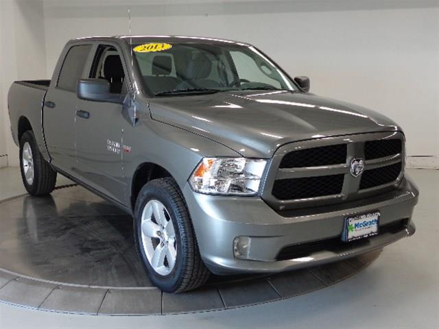 2013 RAM Ram Pickup 2dr 102 WB 4WD Value Manual