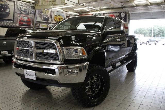 2013 RAM Ram Pickup XLT/ /lots Of Extras