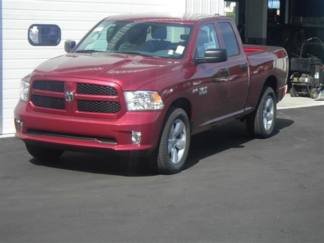 2013 RAM Ram Pickup 2dr 102 WB 4WD Value Manual