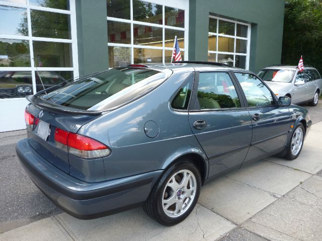 2000 Saab 9-3 4dr Sdn GLX V6 Auto