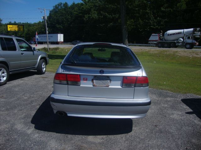 2000 Saab 9-3 G1500 Cargo