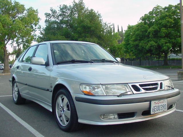 2002 Saab 9-3 G1500 Cargo