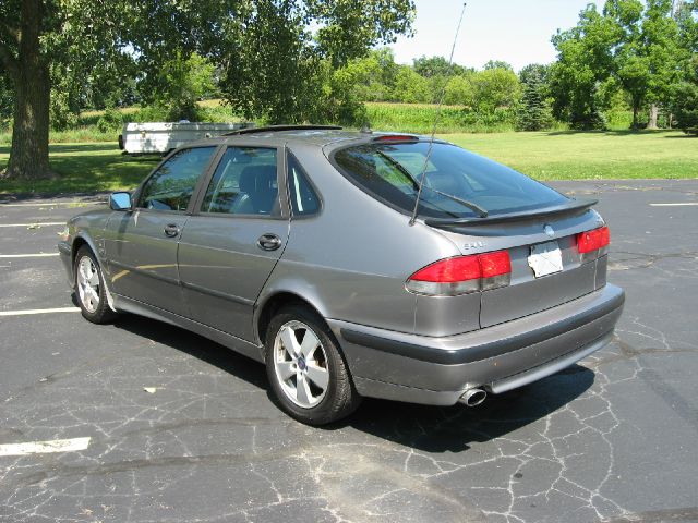 2002 Saab 9-3 G1500 Cargo