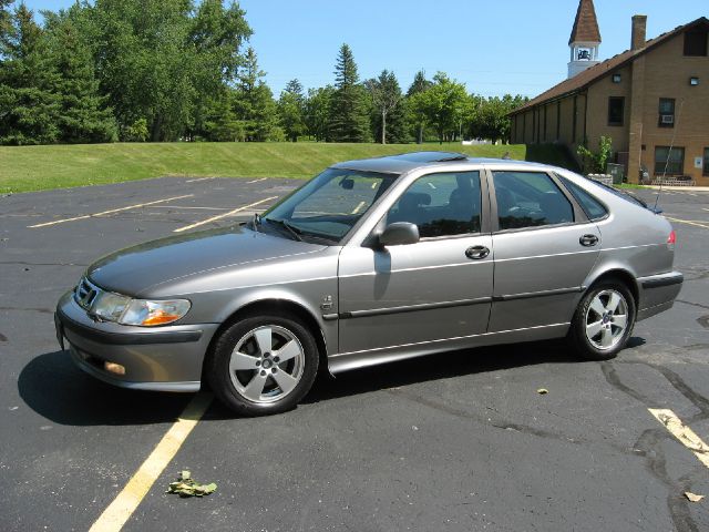 2002 Saab 9-3 G1500 Cargo