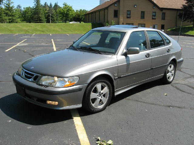 2002 Saab 9-3 G1500 Cargo