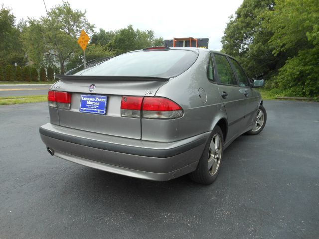 2002 Saab 9-3 G1500 Cargo