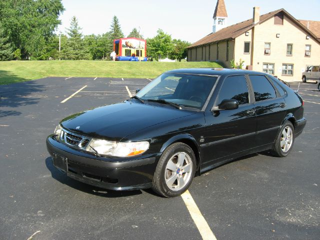 2002 Saab 9-3 G1500 Cargo