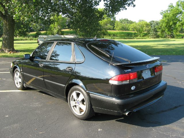 2002 Saab 9-3 G1500 Cargo