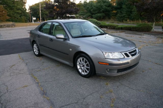 2004 Saab 9-3 Loaded W/ Nav