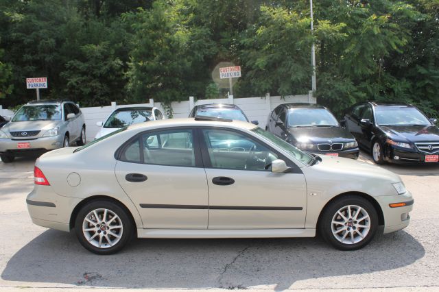 2005 Saab 9-3 Loaded W/ Nav