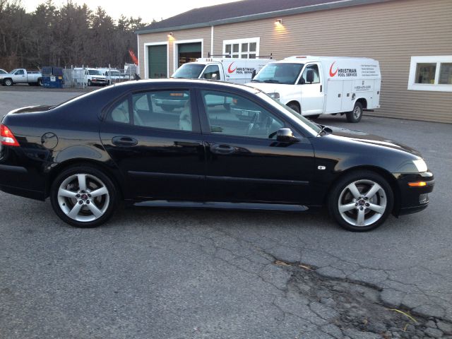 2005 Saab 9-3 Loaded W/ Nav