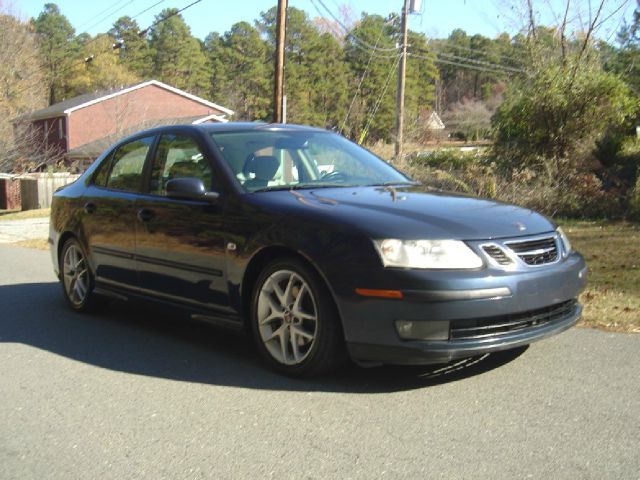 2005 Saab 9-3 35