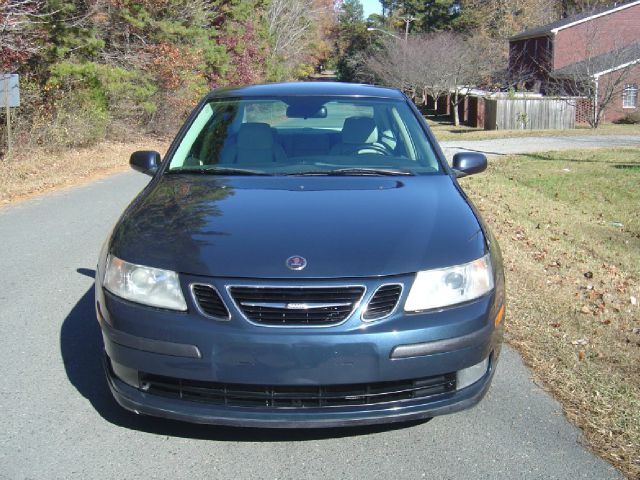 2005 Saab 9-3 35