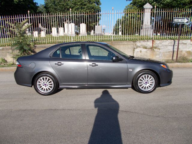 2010 Saab 9-3 Touring W/ Stow-n-go