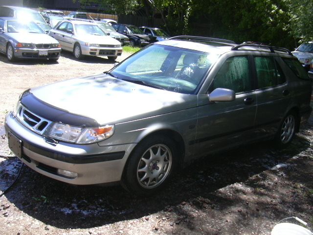 2001 Saab 9-5 Base