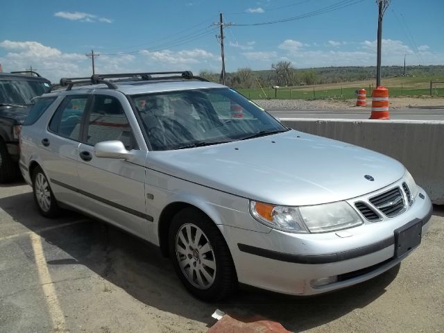 2003 Saab 9-5 4x4 8 Passenger