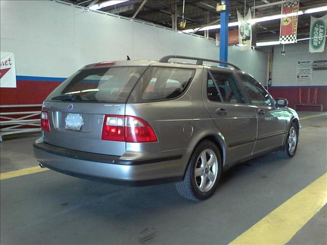 2003 Saab 9-5 SV 4dr SUV