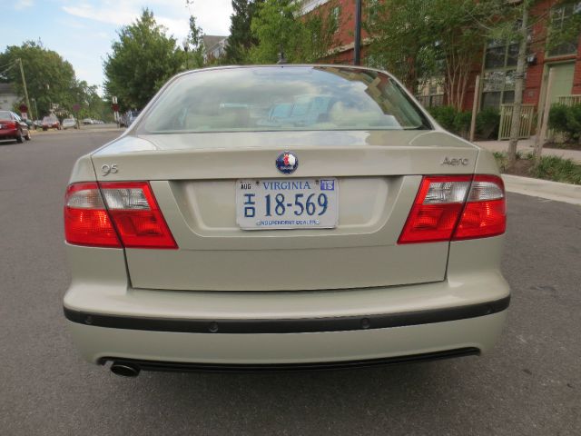 2005 Saab 9-5 S32