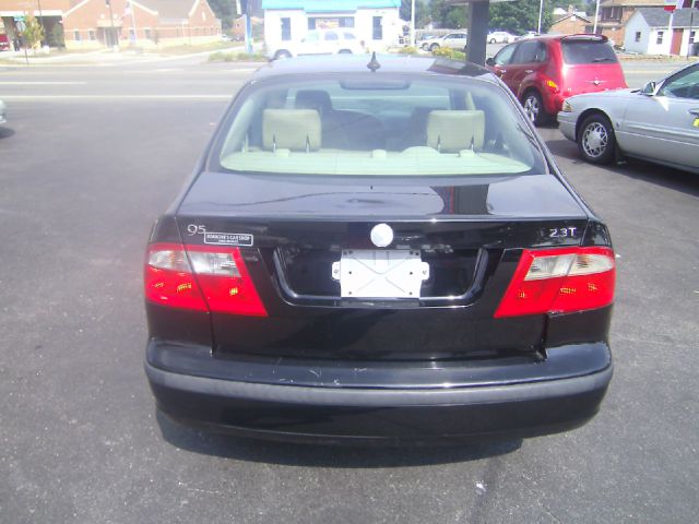 2005 Saab 9-5 SR5 DLX