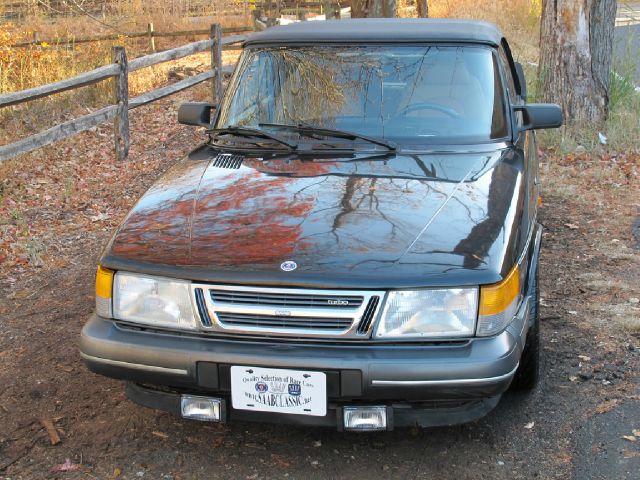 1991 Saab 900 ST Utility Truck