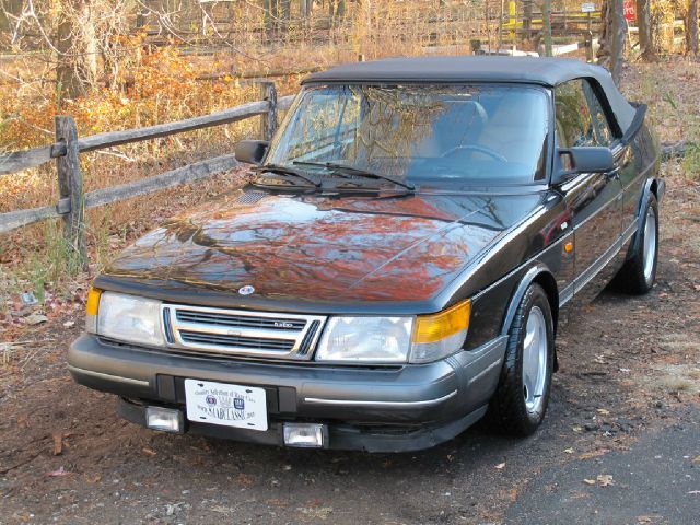 1991 Saab 900 ST Utility Truck