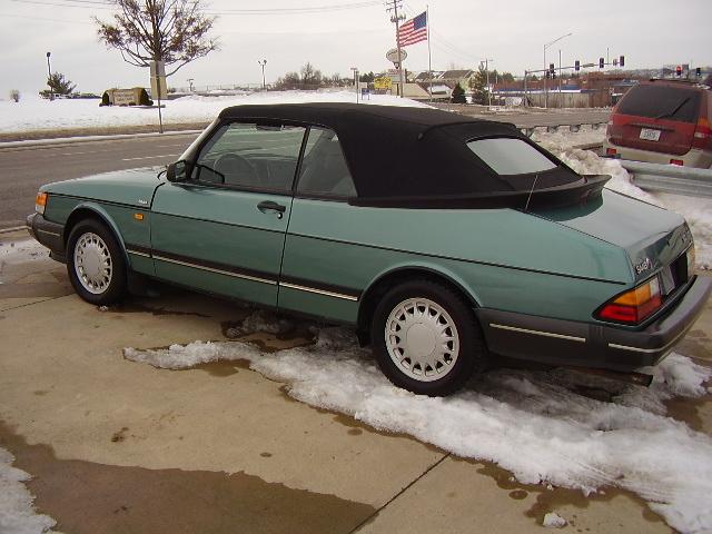 1991 Saab 900 Series 4