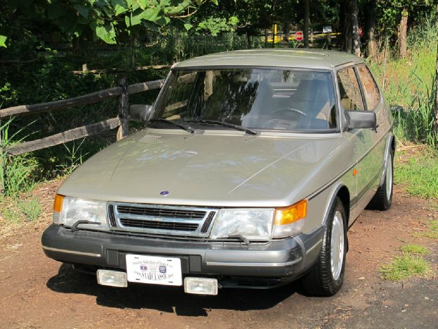 1993 Saab 900 W-1sc PKG