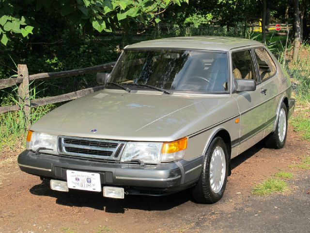 1993 Saab 900 W-1sc PKG