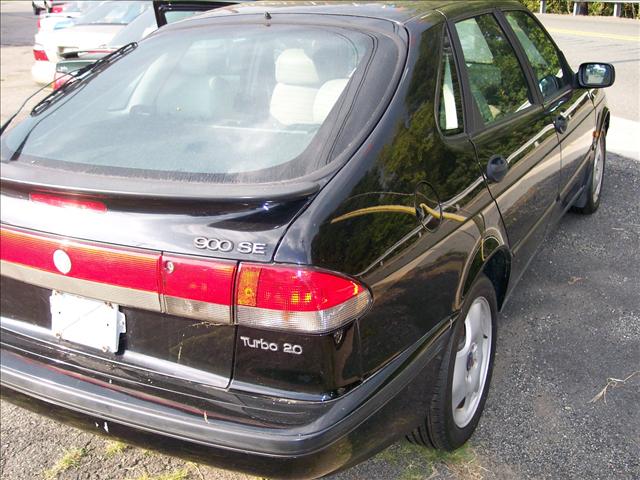 1998 Saab 900 SE