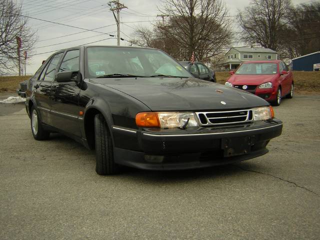 1996 Saab 9000 ONE Family Owned NEW Engine