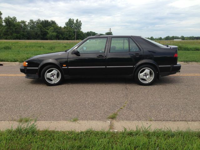 1998 Saab 9000 3.7 W/technology Package