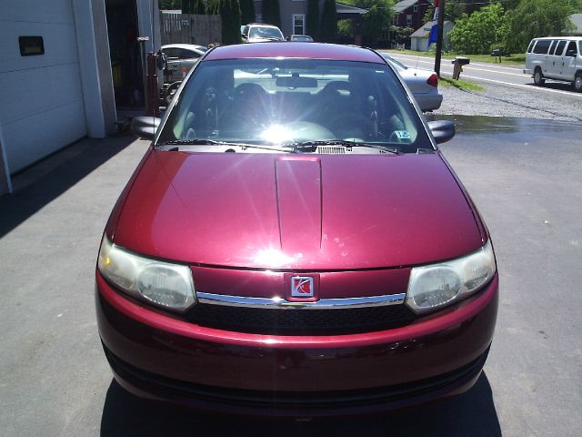 2003 Saturn Ion LE - Like New Clean Title