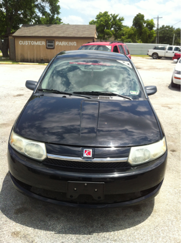 2003 Saturn Ion LE - Like New Clean Title