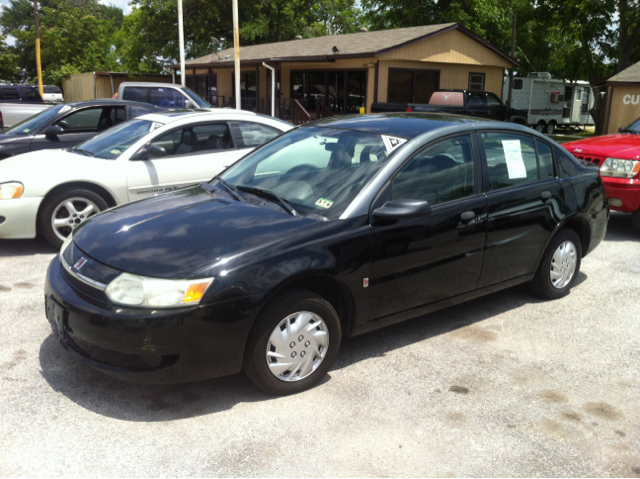 2003 Saturn Ion LE - Like New Clean Title