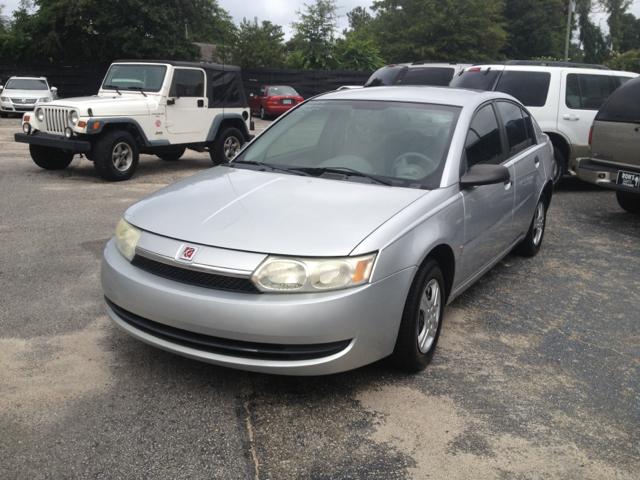 2003 Saturn Ion LE - Like New Clean Title