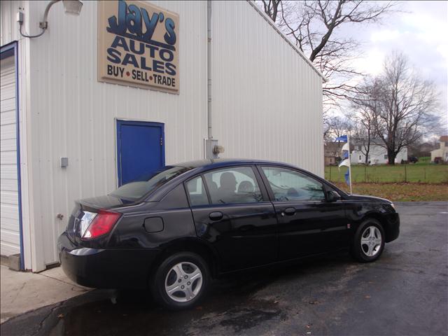 2004 Saturn Ion LE