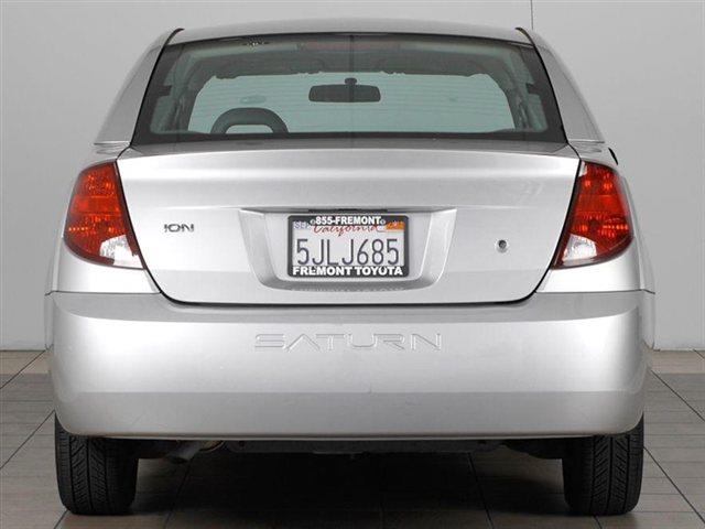 2004 Saturn Ion Xuv SLT