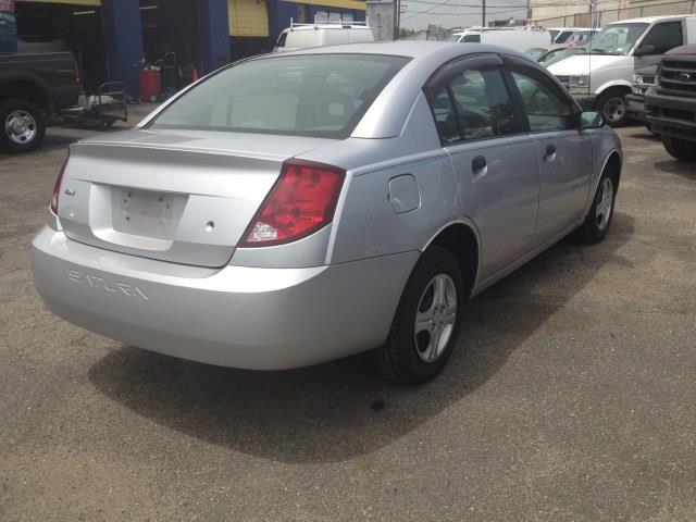 2005 Saturn Ion 2dr Cpe S SUV