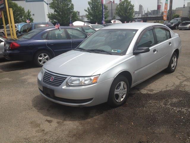 2005 Saturn Ion 2dr Cpe S SUV