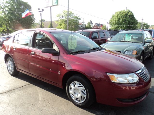 2005 Saturn Ion LE - Like New Clean Title