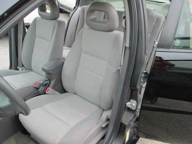 2007 Saturn Ion SLE - ONE Owner Clean Carfax