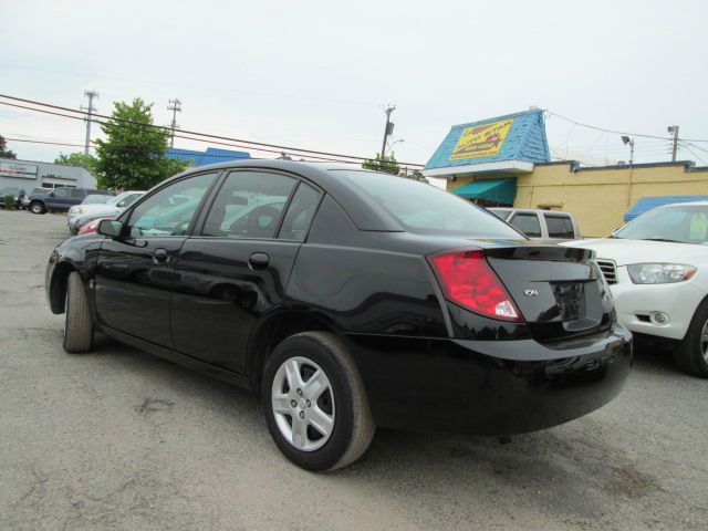 2007 Saturn Ion SLE - ONE Owner Clean Carfax